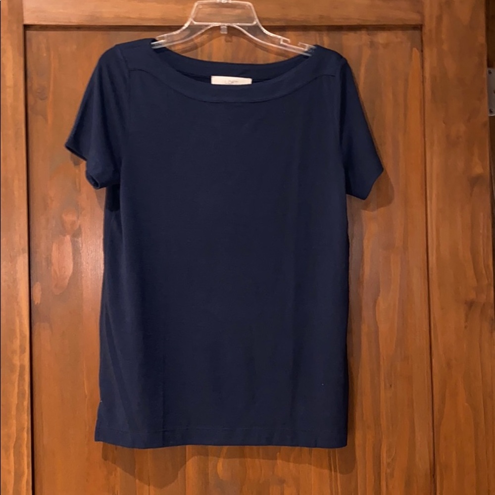 Never worn short sleeve LOFT top size M